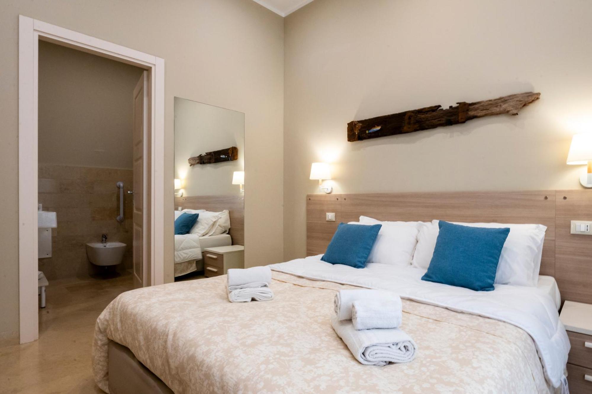 Le Mura - Charme Rooms Трапані Номер фото